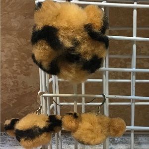 Pom Pom Earrings